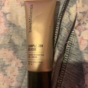 Bare minerals complexion rescue